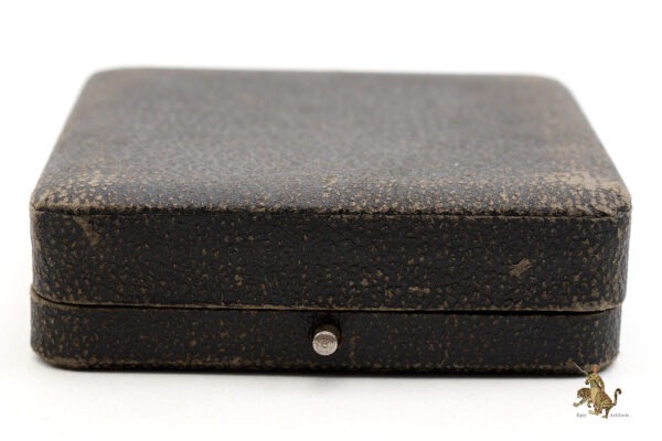 Gold Wound Badge Case - LDO - Image 6
