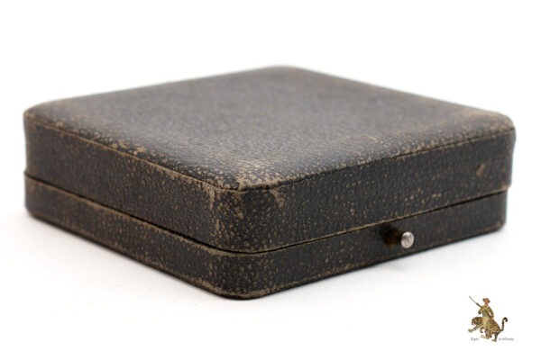 Gold Wound Badge Case - LDO - Image 11