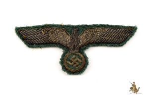 Early Heer Officer Breast Eagle - Bullion - Mossy Green Backing
