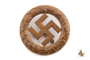 SA 1933 Gau München Badge - Deschler