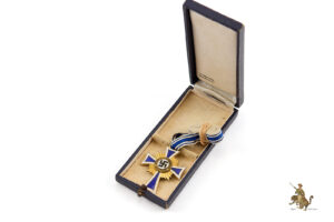 Cased Mothers Cross in Gold - A. Rettenmaier