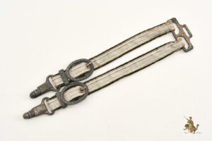 Heer Dagger Hangers