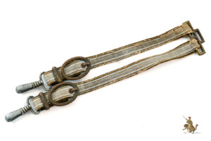 Heer Dagger Hangers